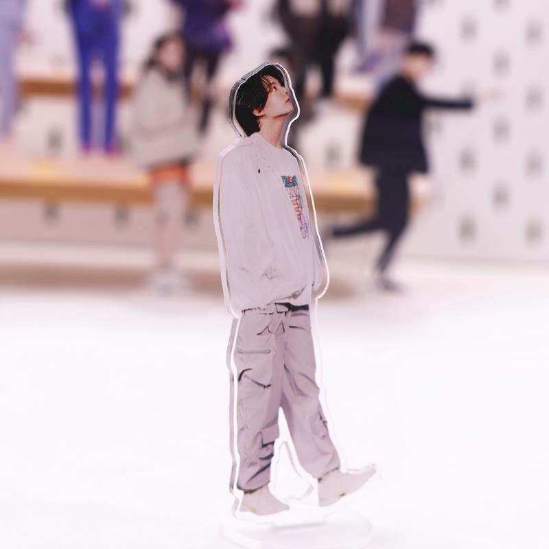 Giá Đỡ Điện Thoại Bằng Acrylic Hai Mặt Hình Kpop BTS V JUNGKOOK