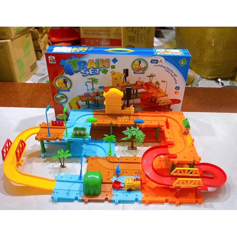 Bộ đường ray xe lửa bằng pin