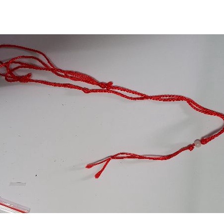 Vòng cổ đỏ 1 hạt châu trắng có nút rút tăng giảm