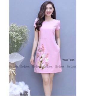 Đầm suông thêu hoa cực đẹp