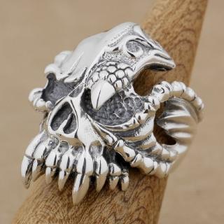 Nhẫn thép titan hình móng vuốt rồng phong cách Gothic