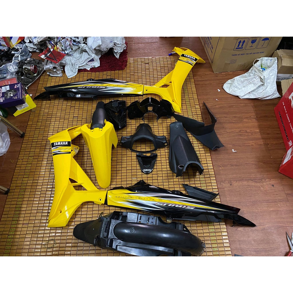 Dàn áo Sirius hàng Việt Nam loại 1 màu Vàng Đen kiểu Zin