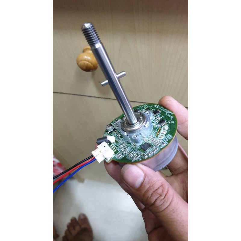 Động cơ BLDC chế đầu quạt chạy cánh B4 ~ B5, chạy pin hoặc adapter