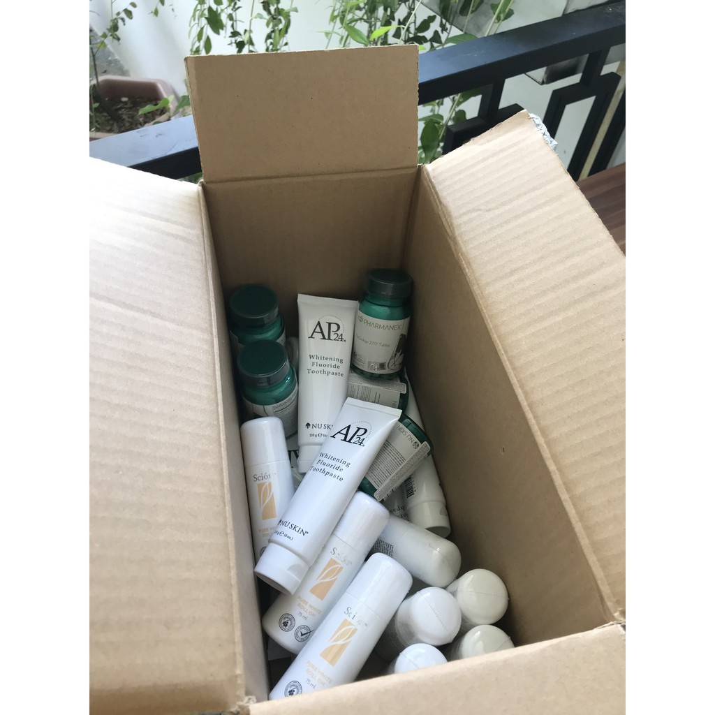 Lăn khử mùi Scion Pure White Roll On Nuskin