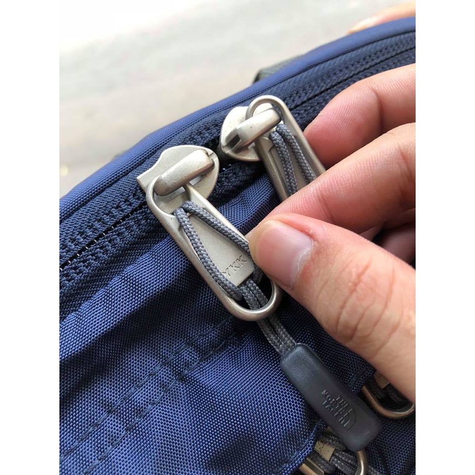 Balo laptop du lịch TNF Suger II chất liệu chống thấm màu đen