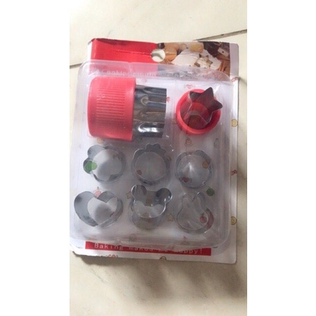 Bộ khuôn tạo hình bánh quy, rau củ 8 món nhiều hình