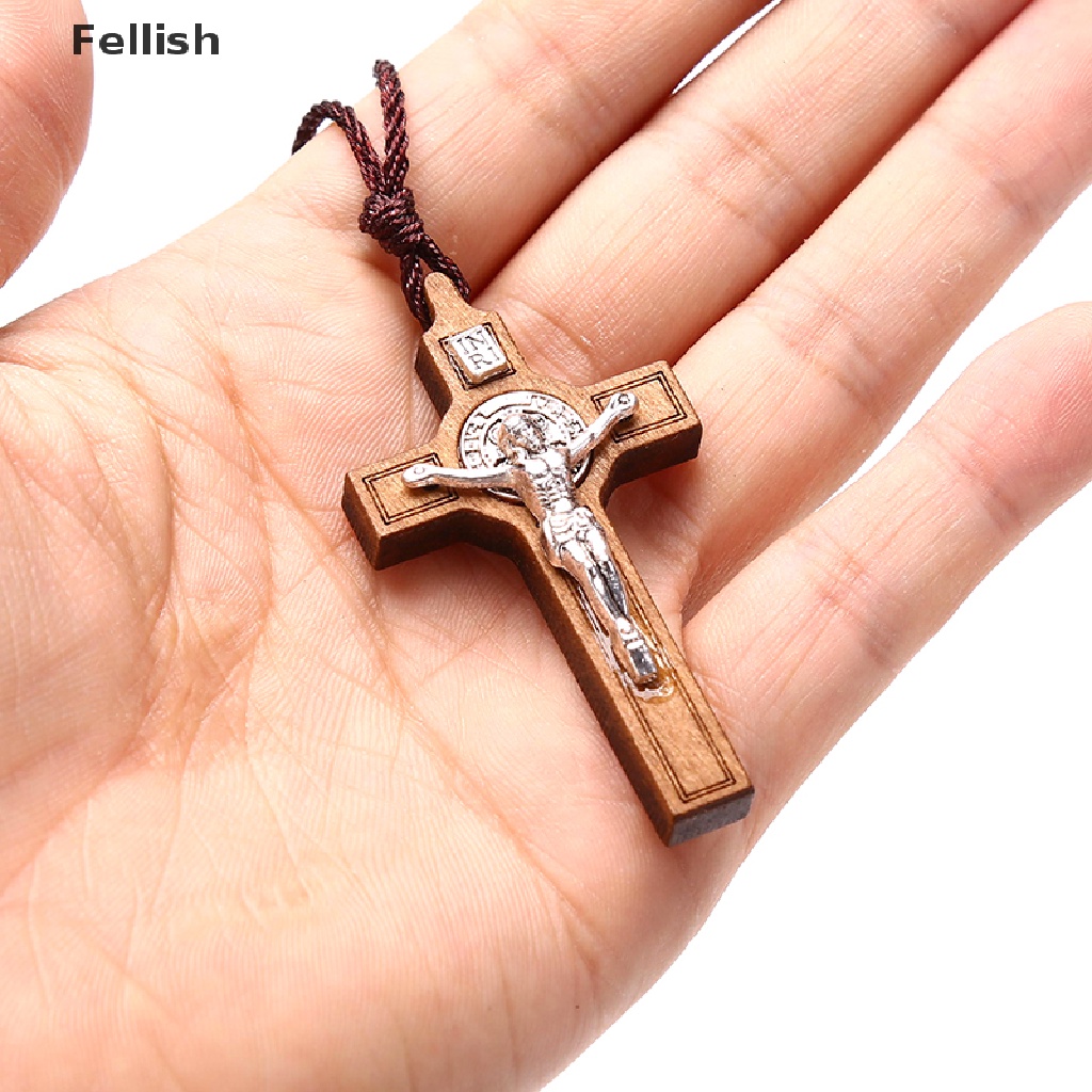 Dây chuyền mặt hình thánh giá gỗ phong cách retro thời trang