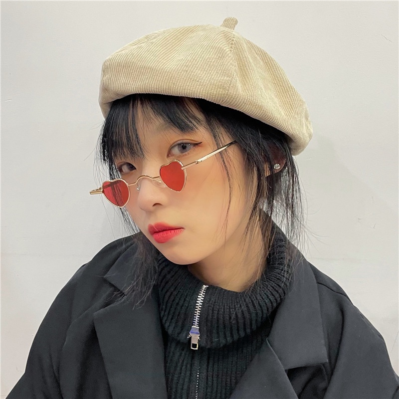 Kính Mát Hình Trái Tim Phong Cách Retro Cho Nữ