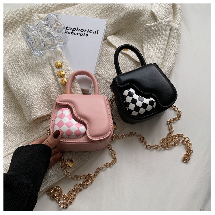 Túi đeo chéo dáng vuông nhỏ phối dây xích thời trang 2022 cho nữ