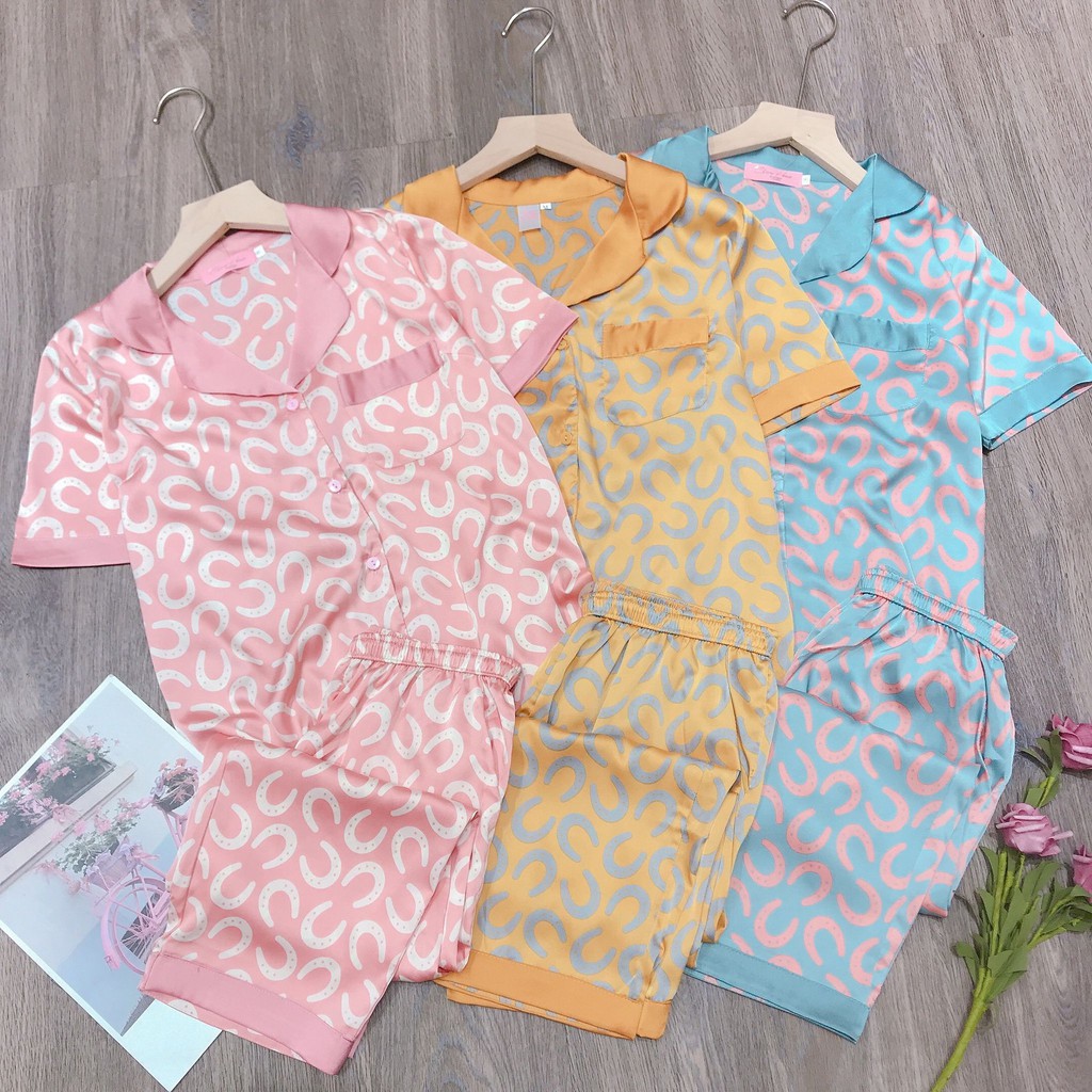 [FREE SHIP] Bộ Pijama Lụa Hàn Cao Cấp tay cộc quần lửng Hình chữ mặc nhà chất mát lịm [Ảnh Thật] [HÀNG ĐẸP CHUẨN]