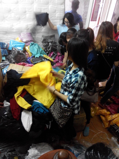 Sỉ 28k/1 áo nỉ bông 40-50kg | BigBuy360 - bigbuy360.vn