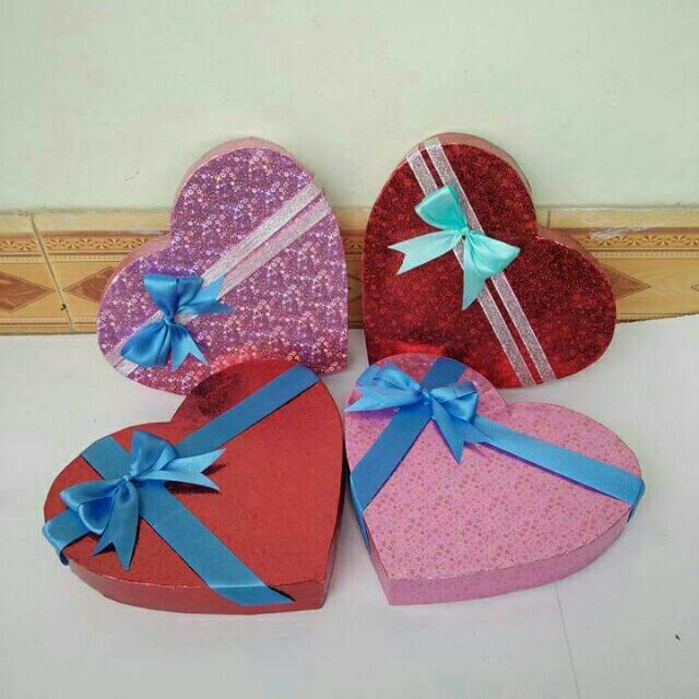 Combo 10 hộp trái tim 24cm