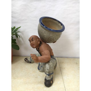 Chậu tượng La Hán cõng vò