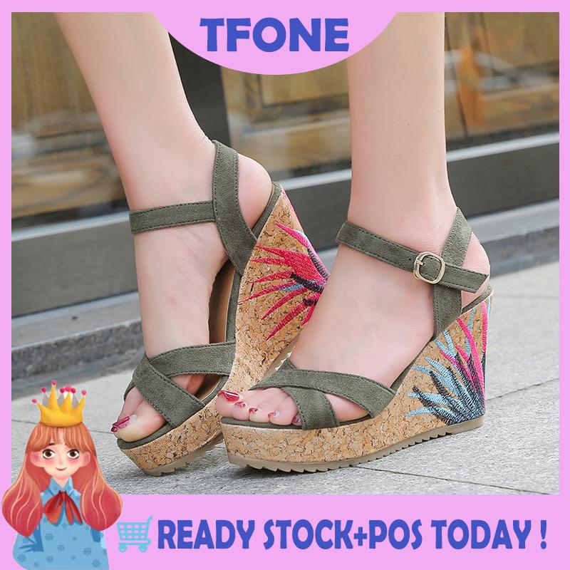 Giày cao gót nữ đế xuồng thêu hoa sang trọng