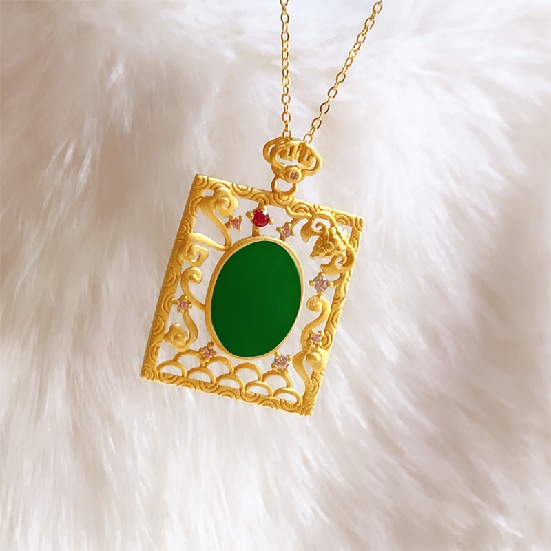 Vòng cổ Mặt Đá Ngọc Bích Xinh Xắn Chất Lượng