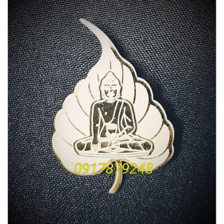 Lá bồ đề cài áo mạ vàng hình Phật Bổn Sư Thích Ca