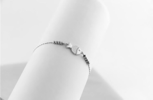 Lắc chân titan nữ cá LCZ124 | BigBuy360 - bigbuy360.vn