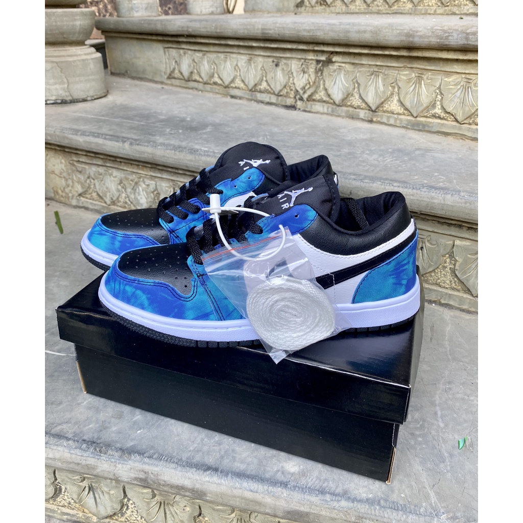 Giày thể thao Jordan cổ thấp xanh loang nước biển, giày sneaker JD1 low Tie Dye nam nữ đầy đủ bill box