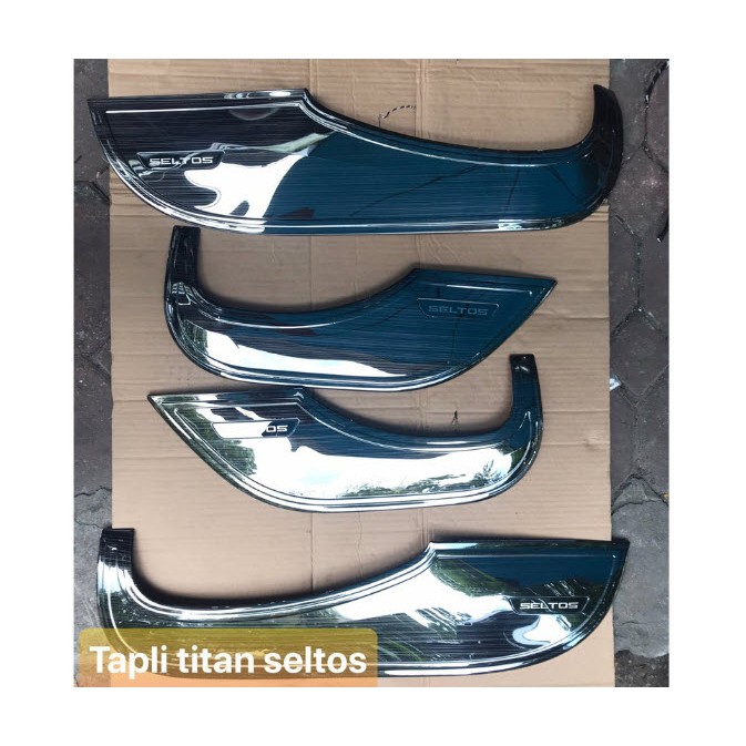 Ốp táp li cánh cửa Kia Seltos