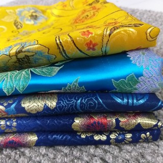 Vải gấm, mảnh nhỏ , hàng khúc.