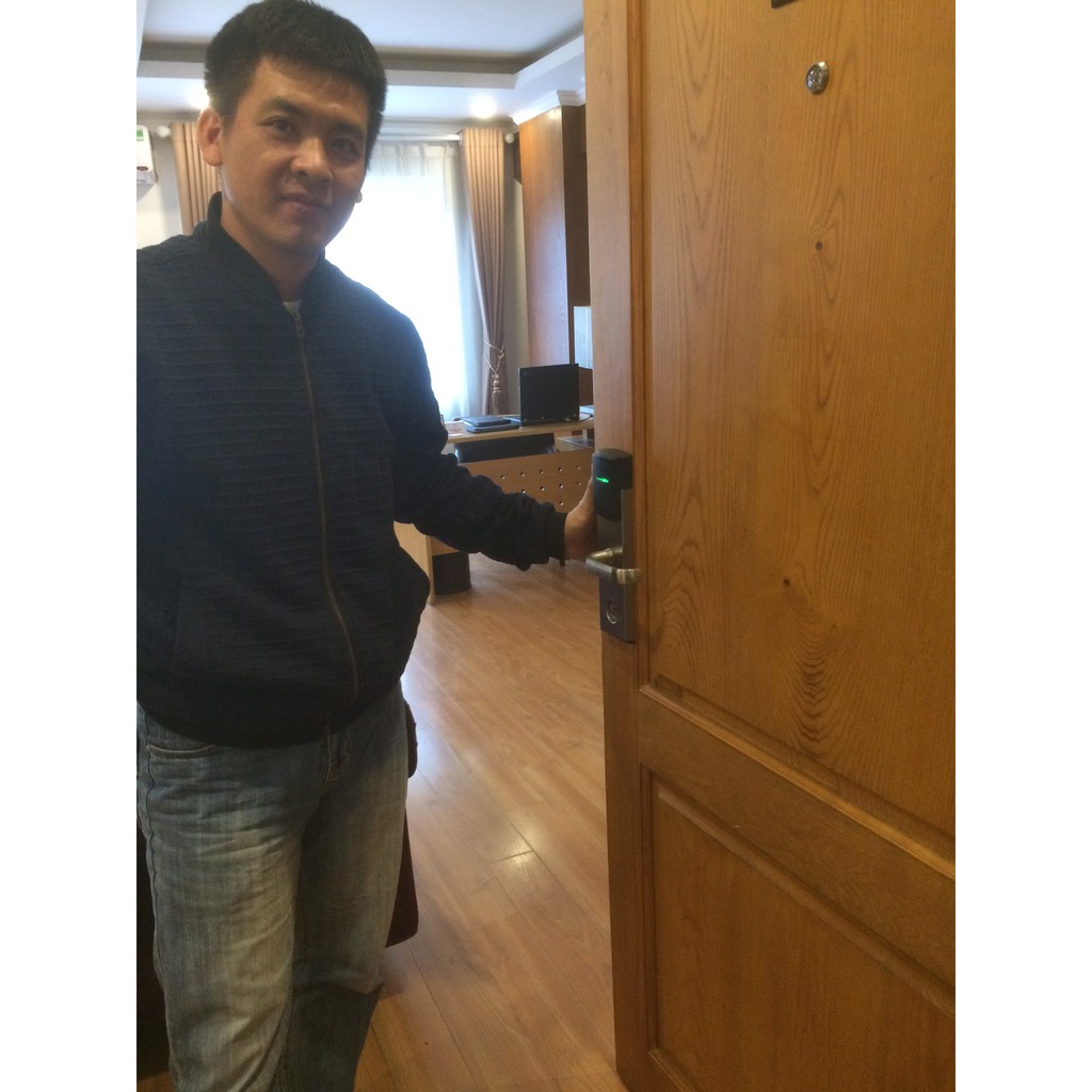 Adel 1800 khoá thẻ từ