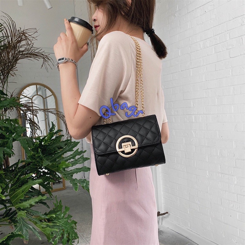 TÚI ĐEO CHÉO DÂY XÍCH NỮ DA PU MỀM MẠI QB05 | BigBuy360 - bigbuy360.vn