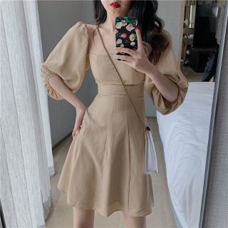 Váy tay bồng