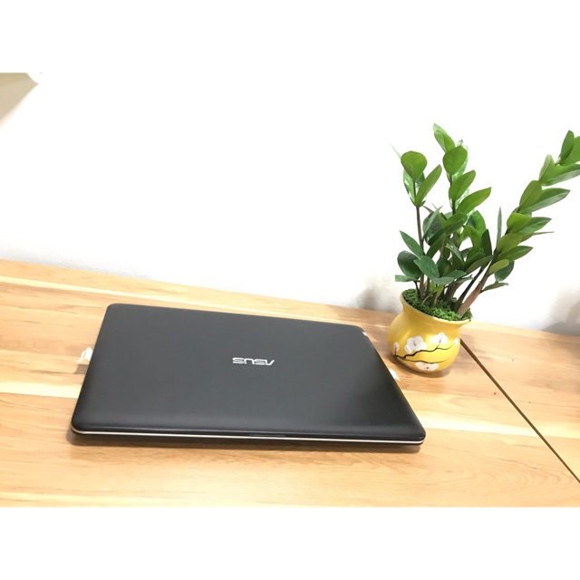 Asus x541 i5 6200u 4gb 1000gb vga