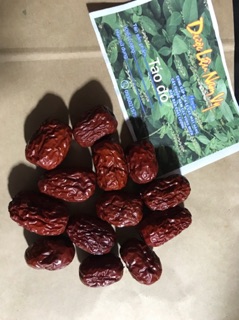 100gram táo đỏ