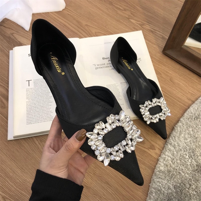 Giày bệt khoét đá vuông fullbox