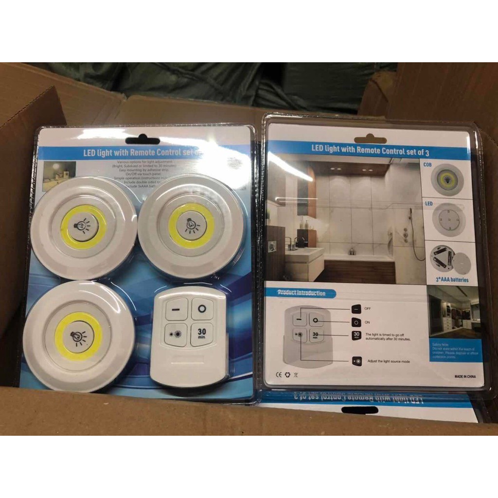 Bộ 3 đèn led dán tường kèm điều khiển có chức năng hẹn giờ