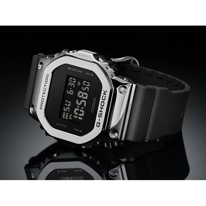 Đồng hồ Nam Dây Nhựa Casio G-Shock GM-5600-1 chính hãng bảo hành 5 năm Pin trọn đời