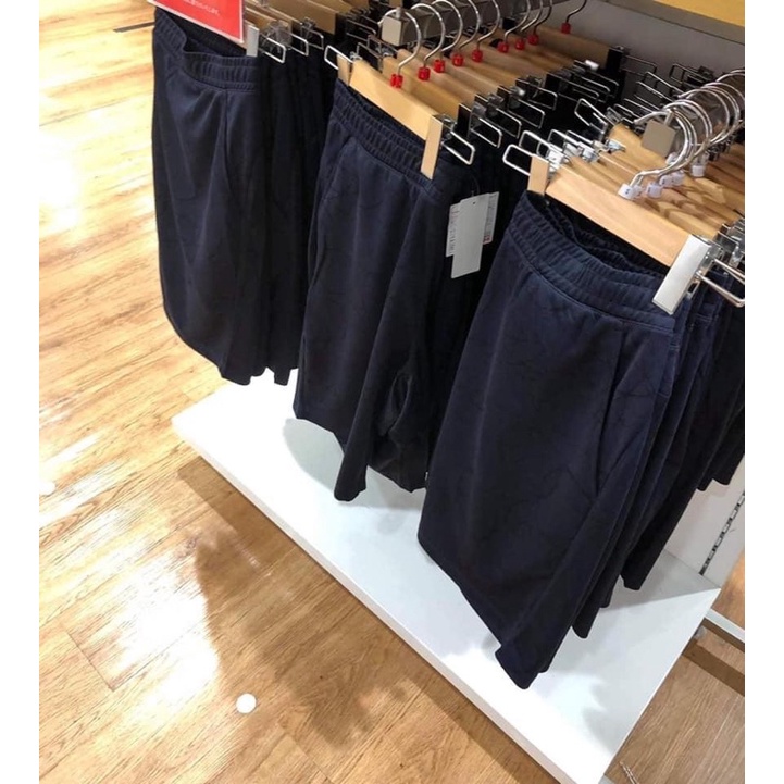 Quần thể thao uni