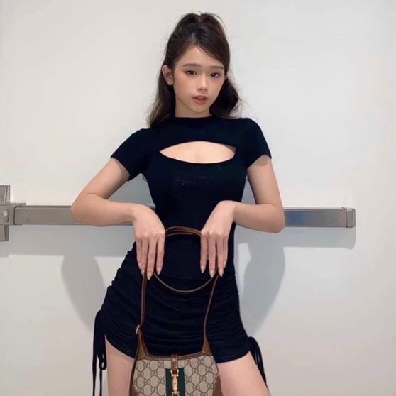 Đầm Body Hở Ngực Cộc Tay Rút Hông 🦋 Váy Nữ Dáng Ôm Khoét Ngực Đen Trơn Cao Cấp🦋 | BigBuy360 - bigbuy360.vn