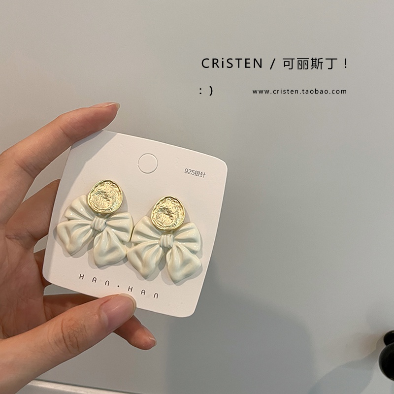 Khuyên tai hình nơ thiết kế xinh xắn dành cho nữ