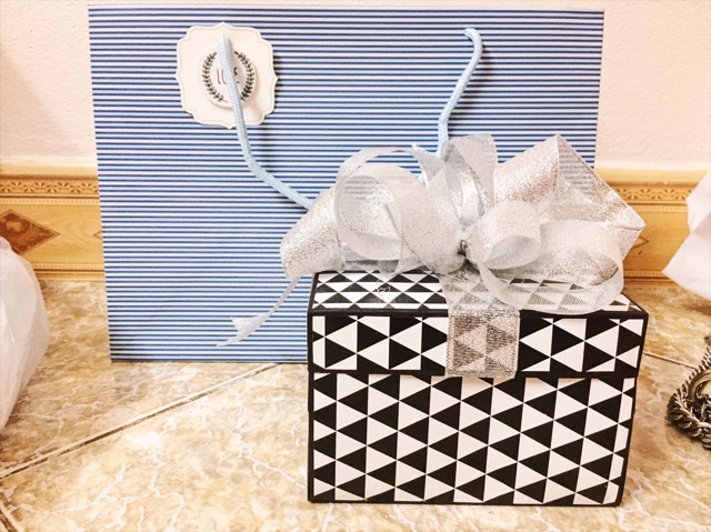 LOVE BOX - hộp quà tình yêu 🎁🎁🎁( kèm ảnh) | BigBuy360 - bigbuy360.vn