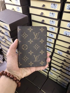 Vỏ hộ chiếu passport Lv siêu đẹp fullbox