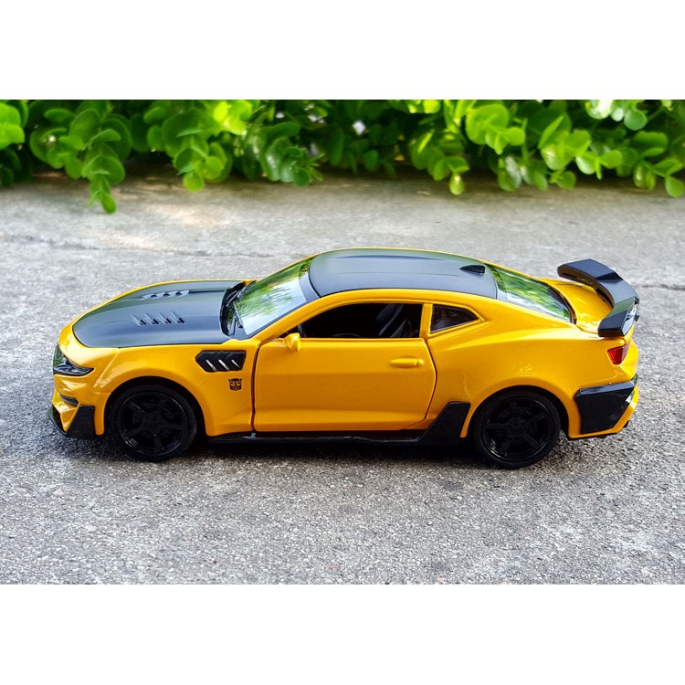 MÔ HÌNH XE Ô TÔ Siêu Xe Chevrolet Camaro &quot;Bumblebee Transformer&quot; | MINIAUTO tỷ lệ 1:32