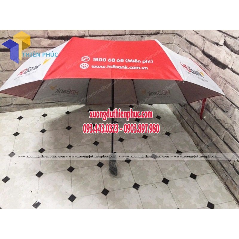 Sản xuất dù che mưa cầm tay giá sỉ - ĐT: 0903897980 - xuongduthienphuc.com