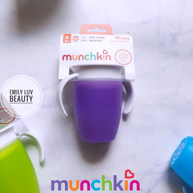 Ly uống nước 360 độ chống tràn Munchkin cho bé 6M+