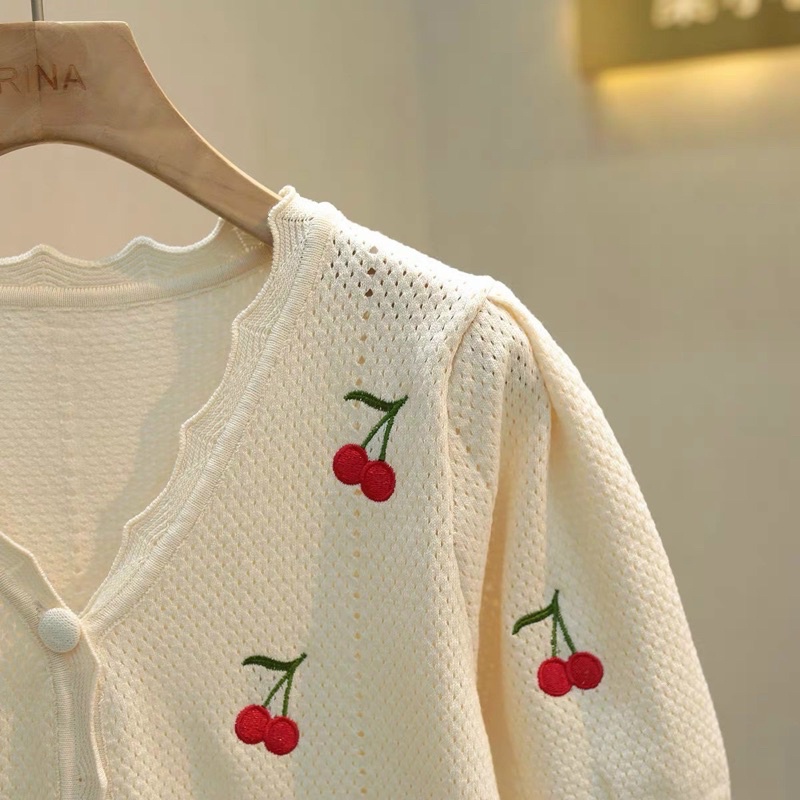 Áo mongtoghi thêu cherry cộc tay màu trắng