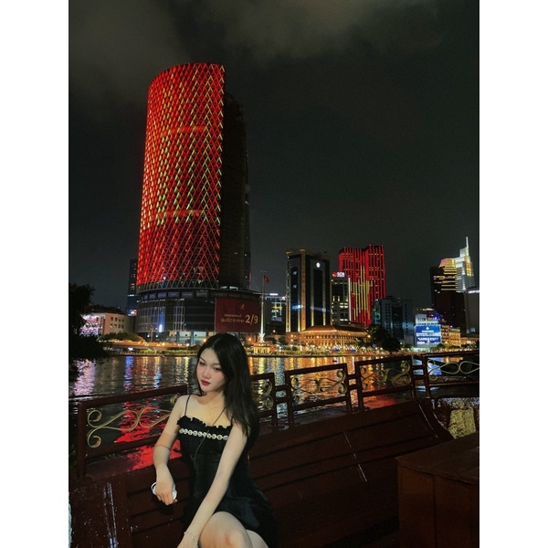 BIG SALE Đầm hai dây đính đá to hàng loại 1