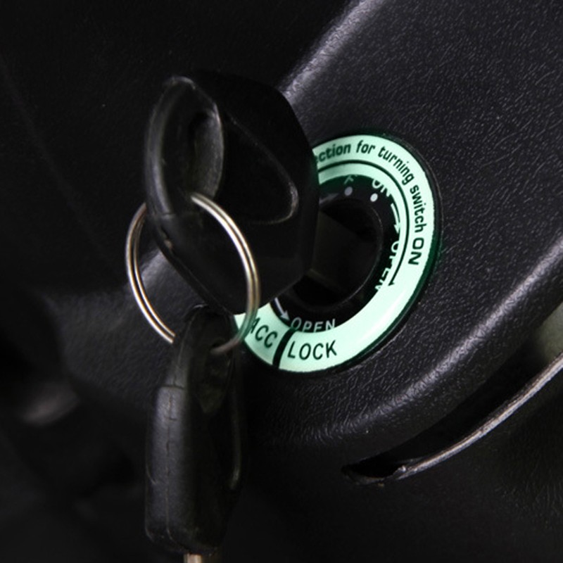 Decal tròn dạ quang dán ổ khóa xe oto &amp; moto