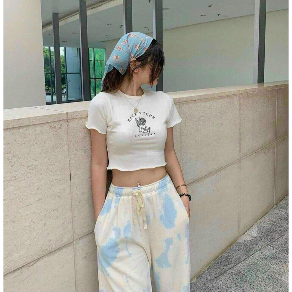 Áo Croptop In Chữ Sake PoChe- Phông Thun Nữ Ngắn Tay Dáng Ôm Body Cuốn Biên