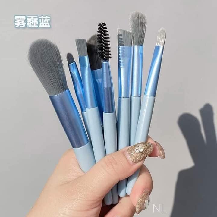 Set 8 cây cọ Pastel có túi Zip