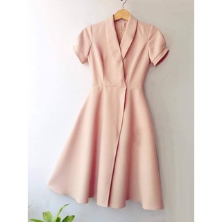 Váy hồng be cổ bẻ