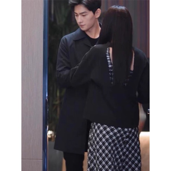 Set Áo Sweater Và Đầm Hai Dây Kẻ Caro Trong Phim Em Là Niềm Kiêu Hãnh Của Anh