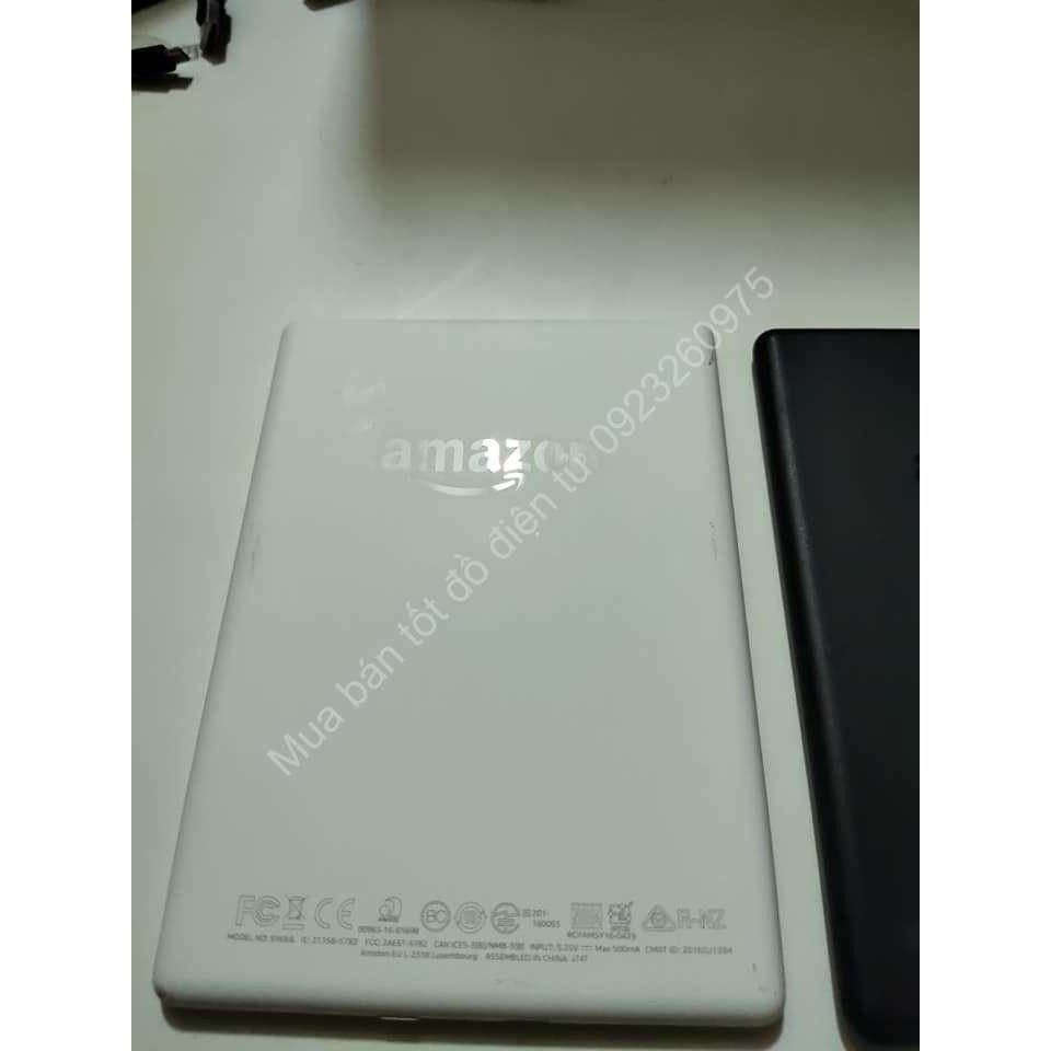 máy đọc sách cũ kindle basic 8th 2018 trắng và đen còn mới đẹp | BigBuy360 - bigbuy360.vn