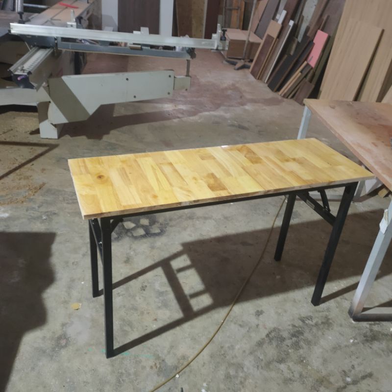 Bàn làm việc, bàn học chân sắt gấp gọn mặt gỗ cao su 1m2