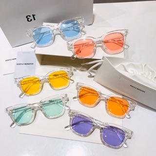 Mắt kính thời trang sắc màu đi biển mùa hè